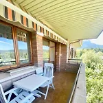 Super Exterior, Vistas, Amplio Y Muy Agradable! Jaca