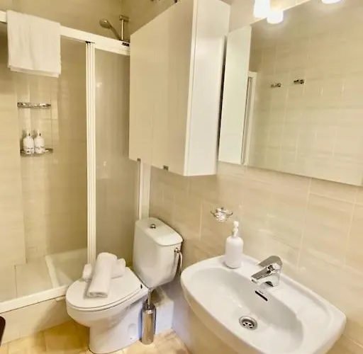 Super Exterior, Vistas, Amplio Y Muy Agradable! *