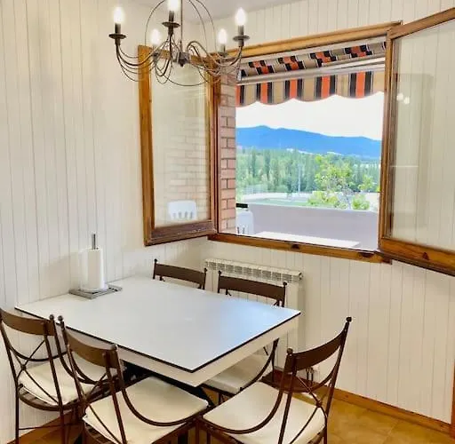 Super Exterior, Vistas, Amplio Y Muy Agradable! Appartement Jaca