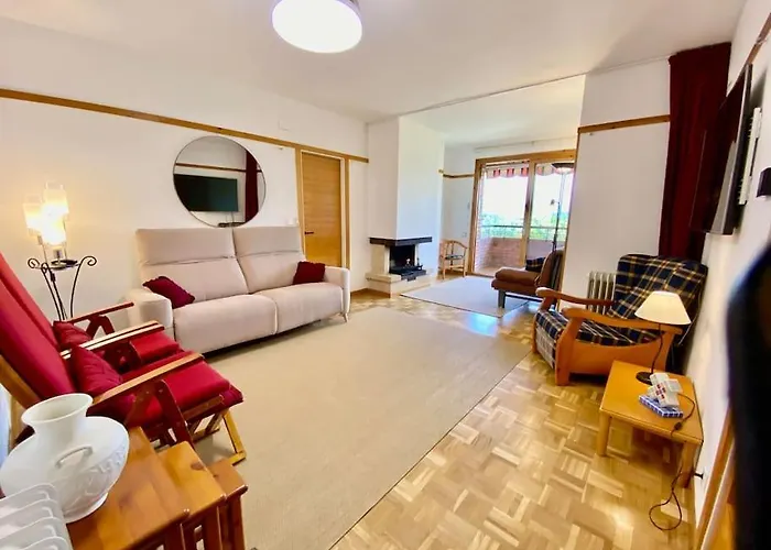 Super Exterior, Vistas, Amplio Y Muy Agradable! Appartement Jaca